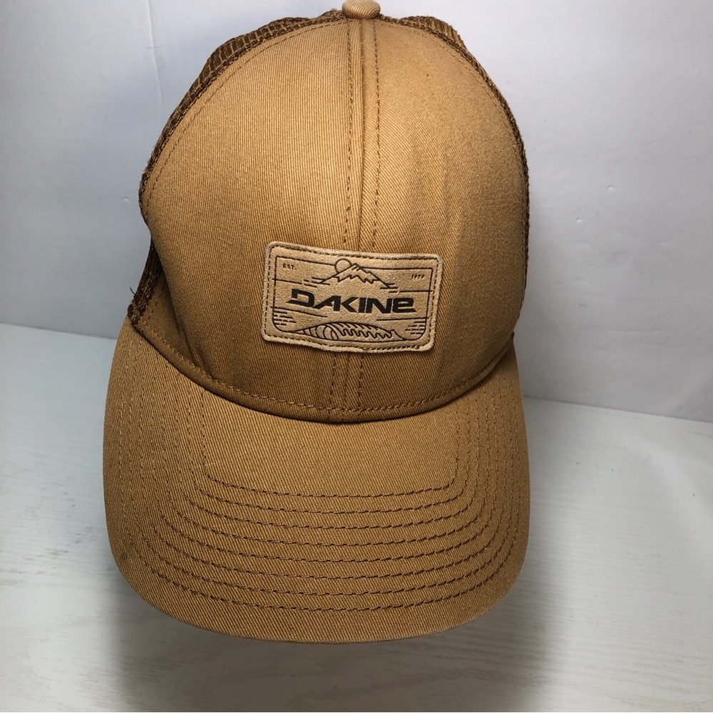 Dakine Peak to Peak Trucker Hat Adjustable Snap Back Woven Outdoor Brown Cap